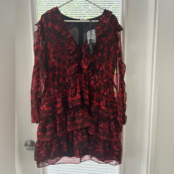 Buffalo - Tags Attached - Size Large - Picture 5 of 5